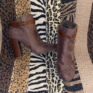 BAMBOO heeled booties